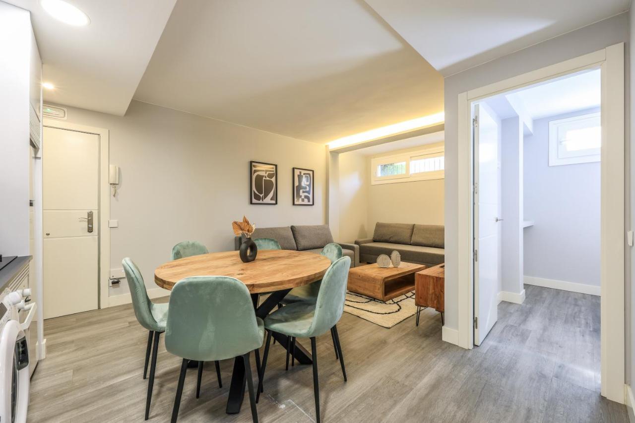 Apartamentos Reformados En Arturo Soria Madrid Exterior foto