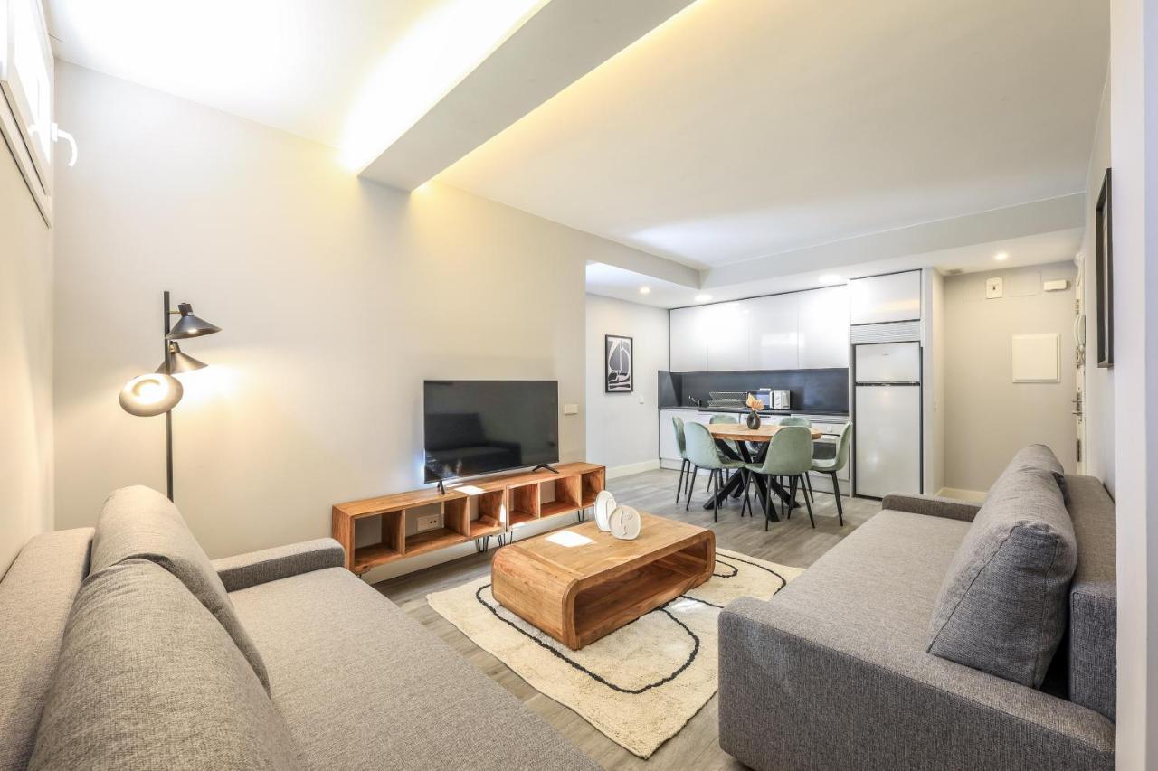 Apartamentos Reformados En Arturo Soria Madrid Exterior foto