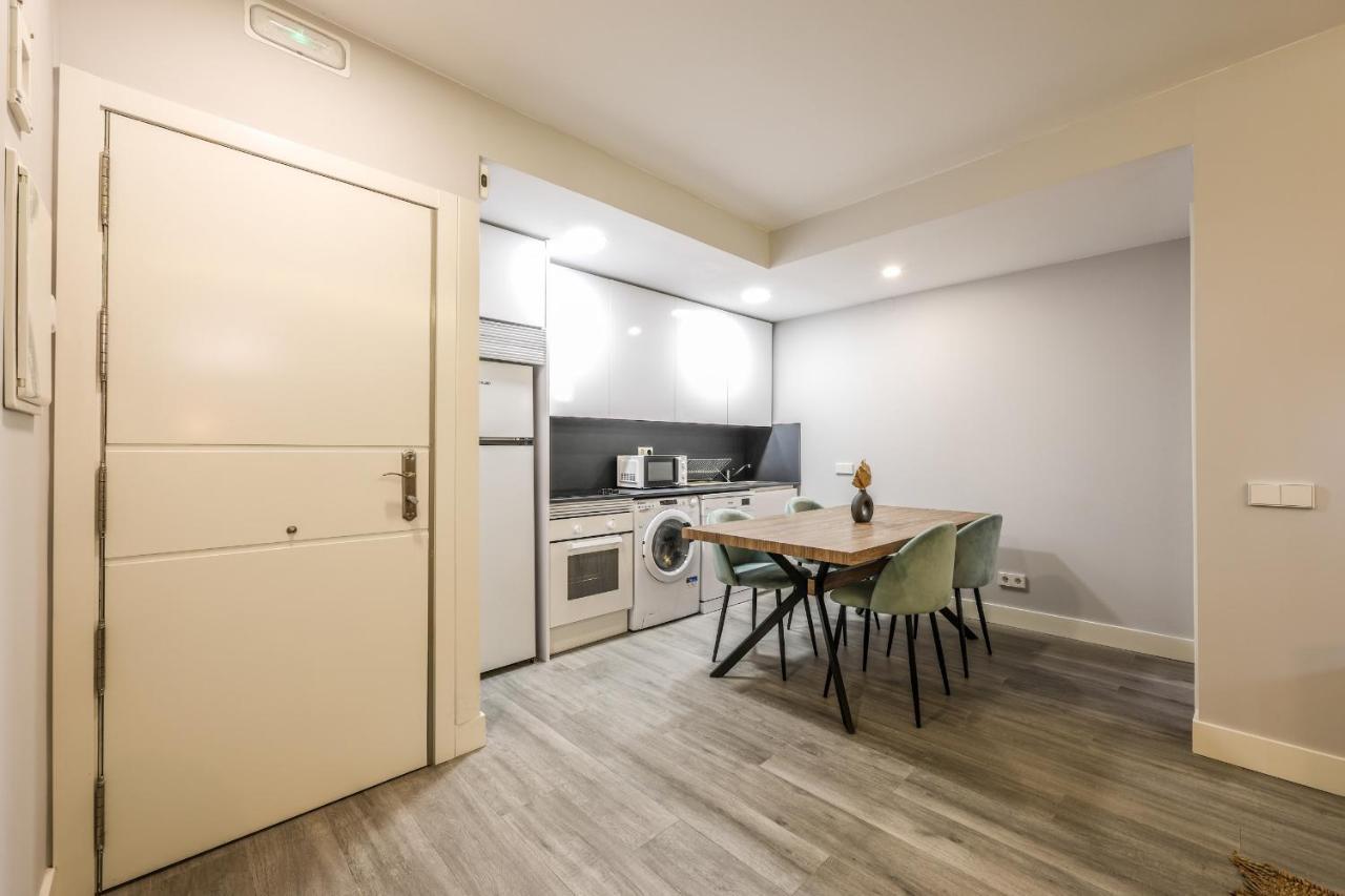 Apartamentos Reformados En Arturo Soria Madrid Exterior foto